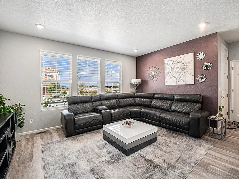 731 Shooting Star Way — Photo 3