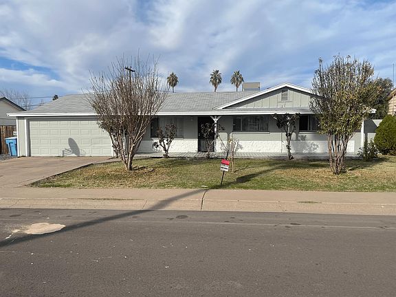 2nd image of 3138 W Bloomfield Rd