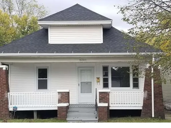 2321 Bertrand St, South Bend, IN 46628