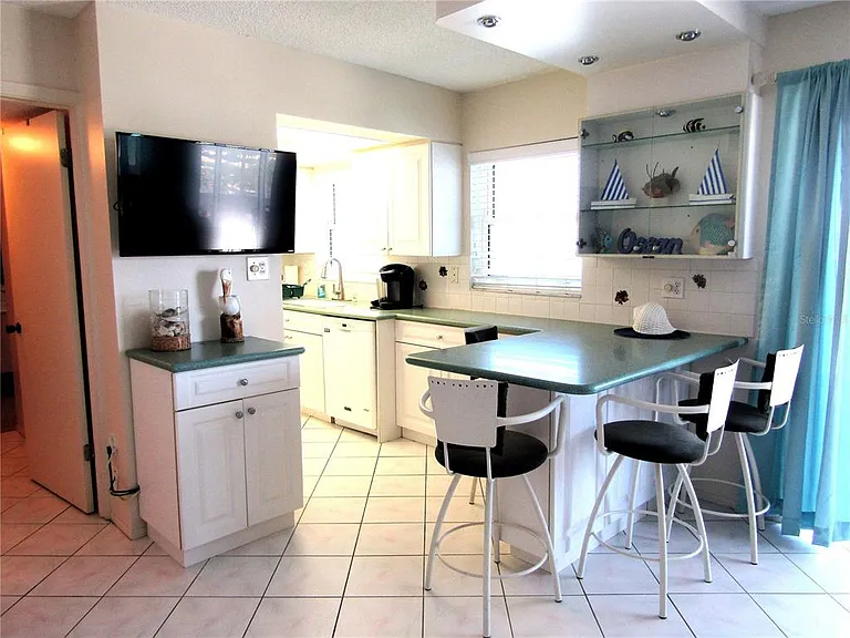 1255 Tarpon Center Dr #510 — Photo 8