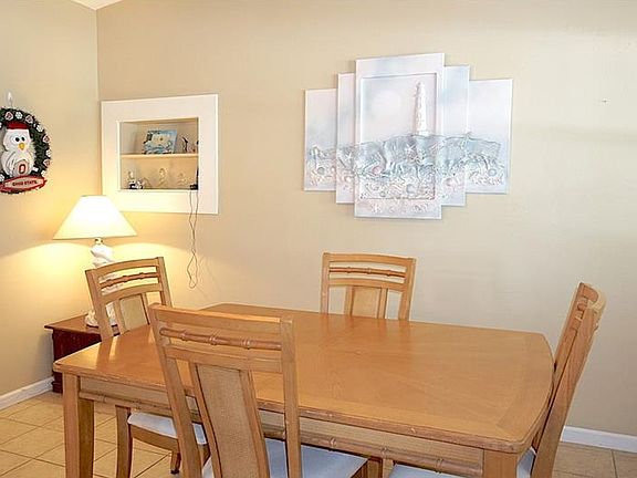 3rd image of 126 Davison Ave NE