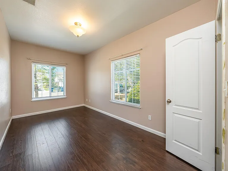 5857 W Millbrae Ave — Photo 18