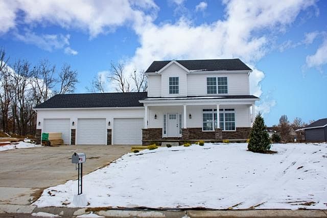 1st image of 30376 Pine Bluff Dr