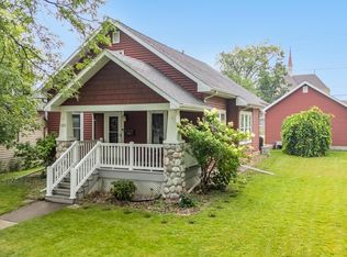 122 W 9th St, Kaukauna, WI 54130