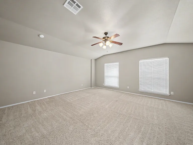 2203 Ryan Dr — Photo 22