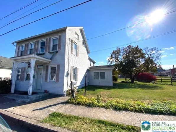 238 Penn St, Topton, PA 19562