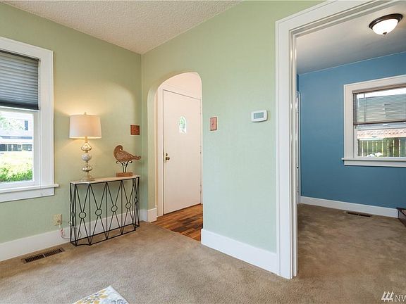 2nd image of 601 5th Ave NW