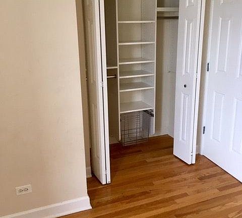 5th image of 3244 N Clifton Ave #North2