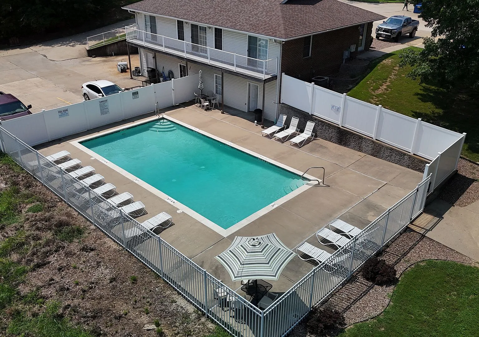 1 Bed, 1 Bath Apartment with Private Pool, Playground & Pavilion — Photo 4