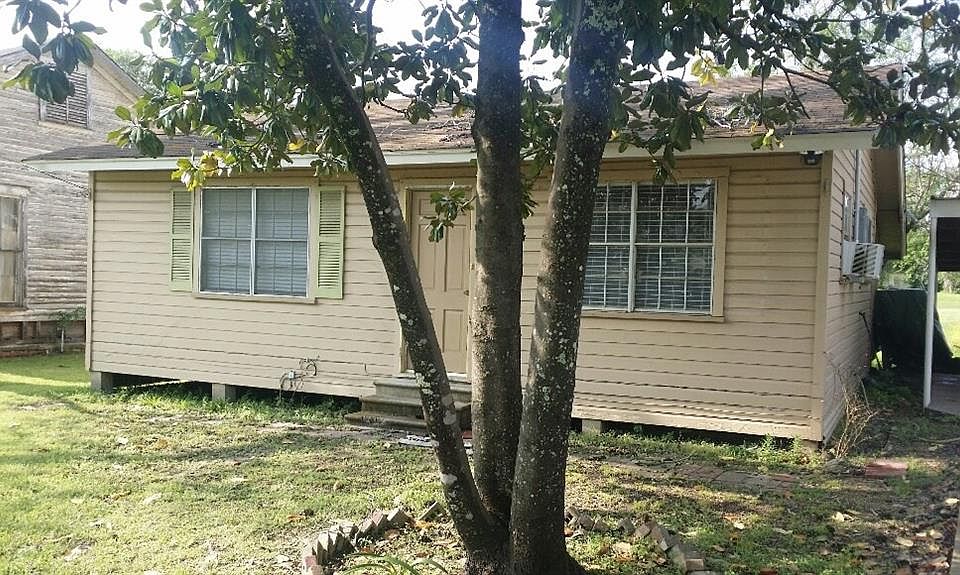 1st image of 251 E Houston St