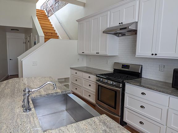 2nd image of 101 E Chapel Hill St
