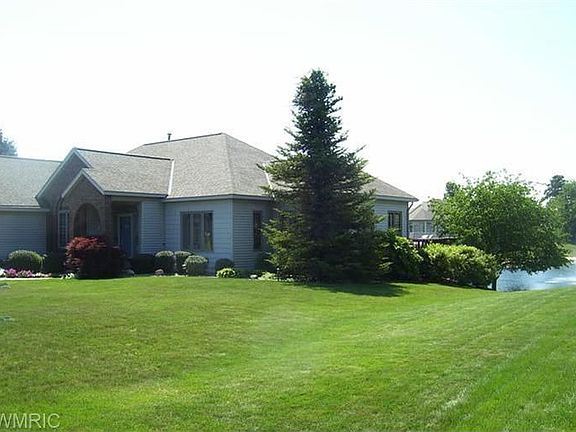 2nd image of 1910 Erin Isle Dr