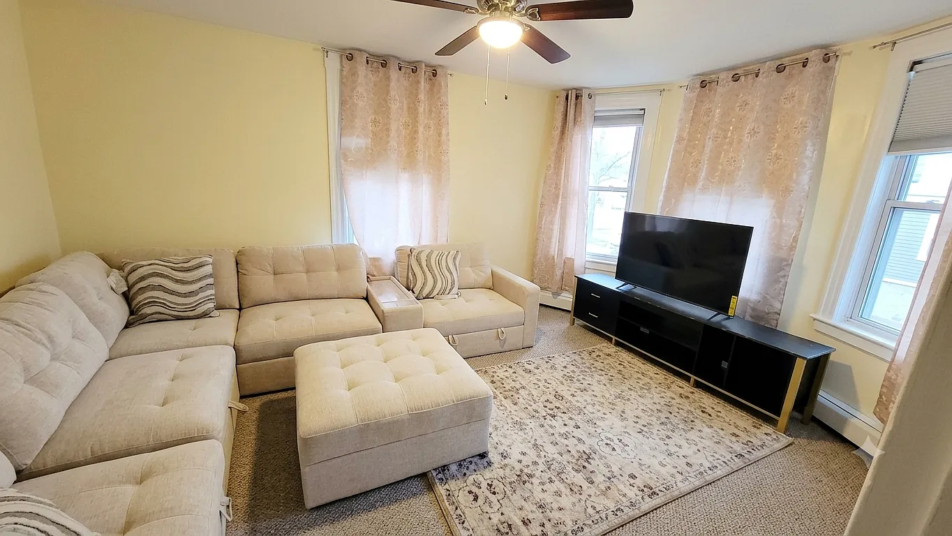 1 bed, $1,800 — Photo 3