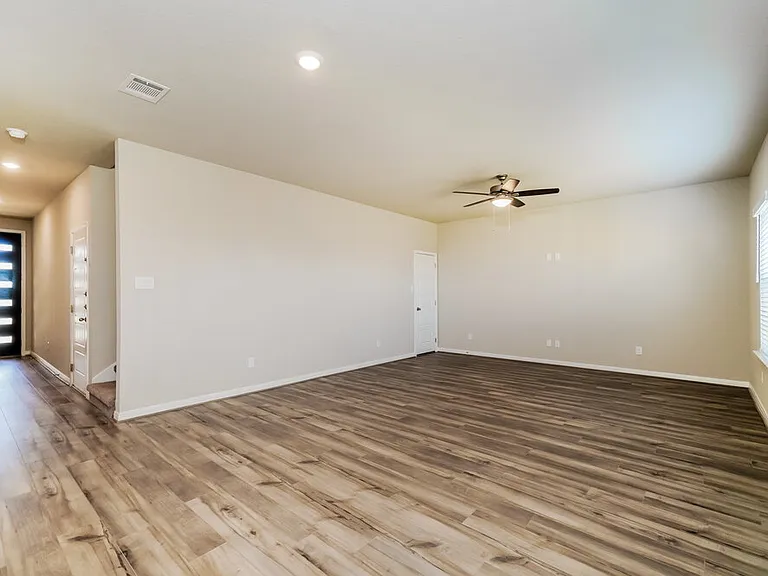 675 Myrtle Path — Photo 7