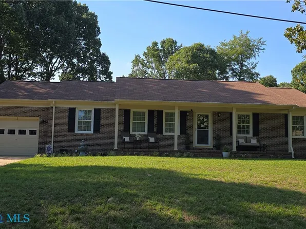 1709 Pine Tree Dr, Gloucester Point, VA 23062