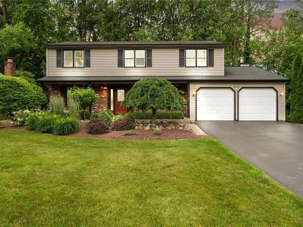 8013 Ginger Rd, Liverpool, NY 13090