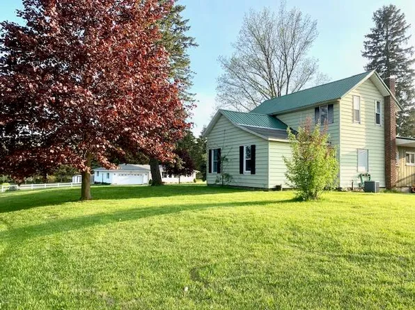 5416 W Kistler Rd, Ludington, MI 49431