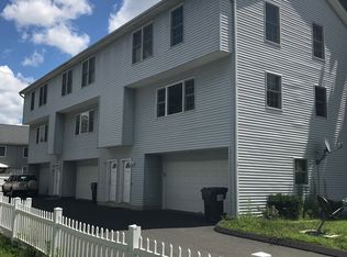 15 South Ave #B, Danbury, CT 06810