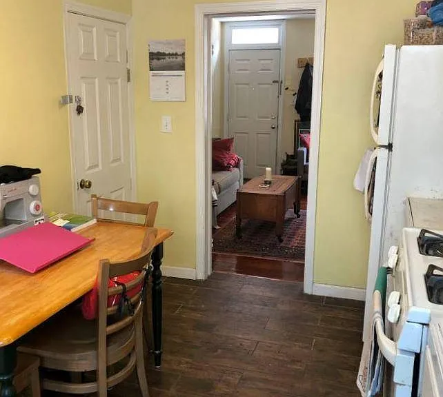 892 Tyson St — Photo 4
