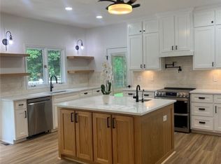 605 Fordsmere Rd, Chesapeake, VA 23322