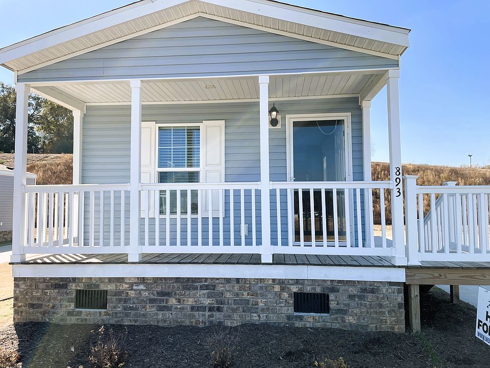 1st image of 893 Lookout Dr