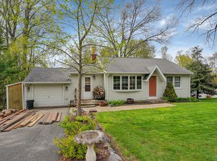 18 Under Rock Rd, Sparta, NJ 07871