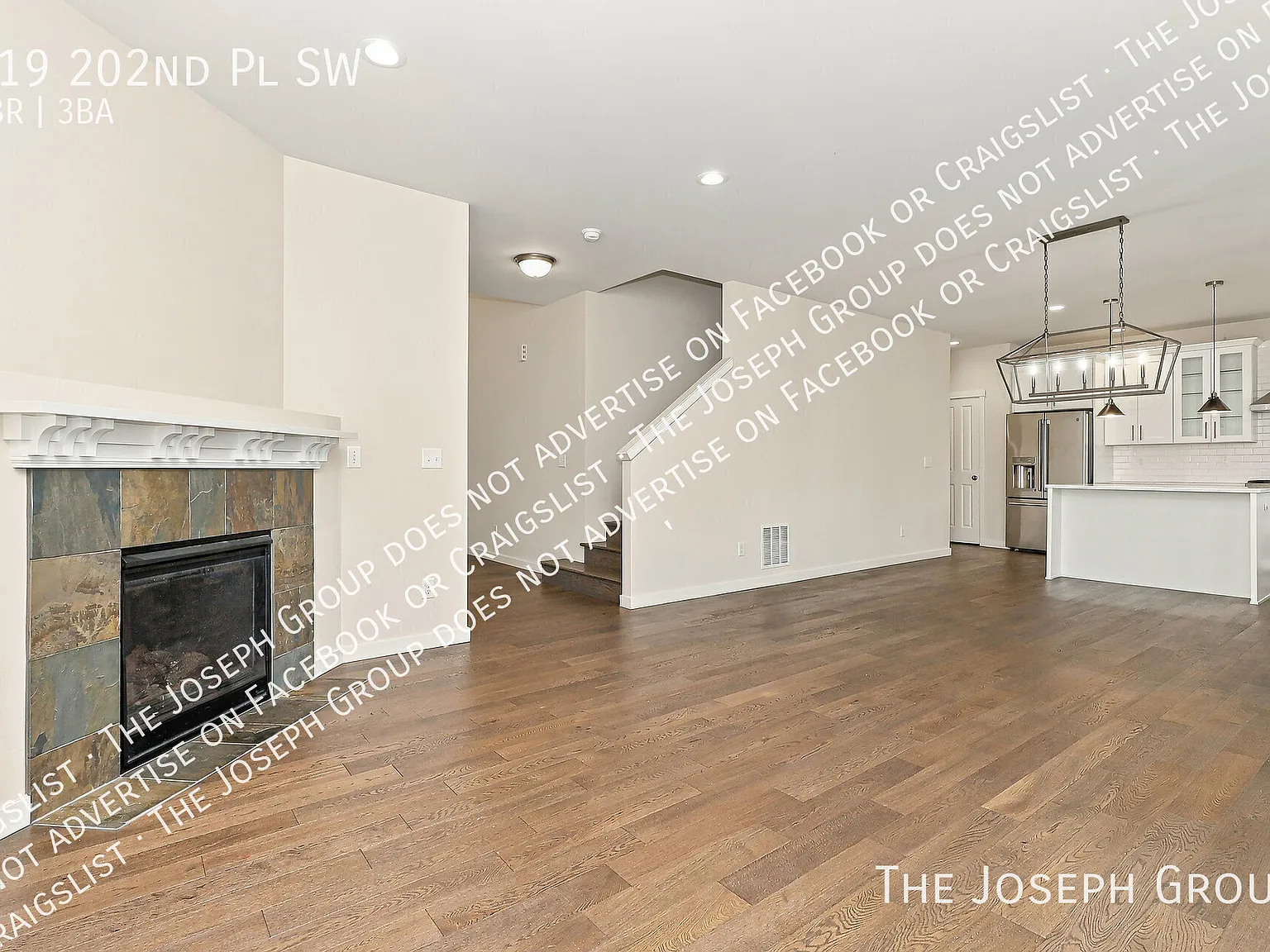Bright & Beautiful Lynnwood 3 Bedroom Home — Photo 4