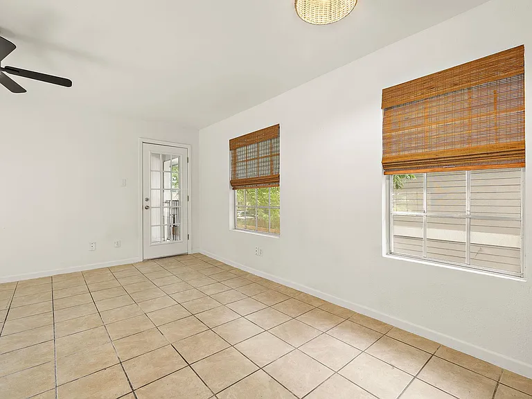 1700 Houston St #202 — Photo 8