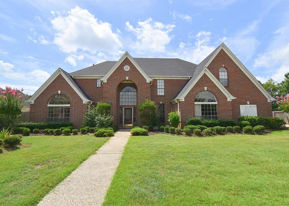 1st image of 21323 Kelliwood Greens Dr