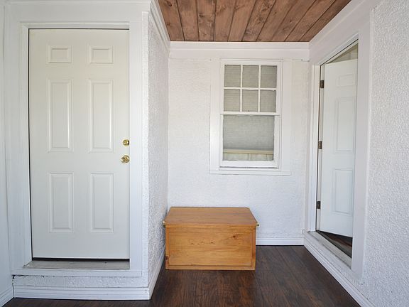 Entry Foyer
