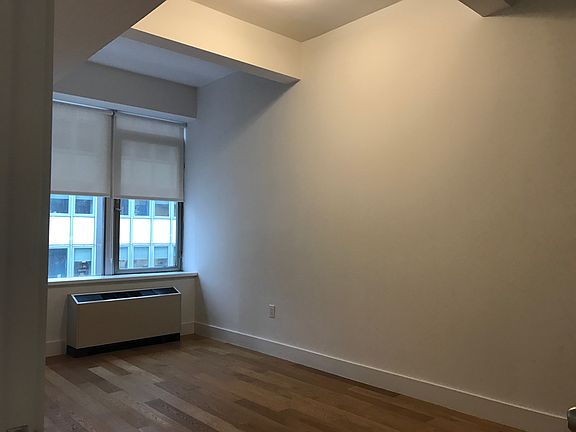 2nd image of 53 Park Pl APT 8G