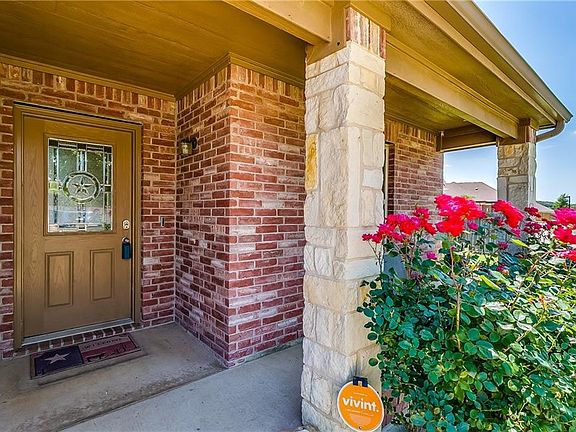 2nd image of 2645 Cherry Hills Ln