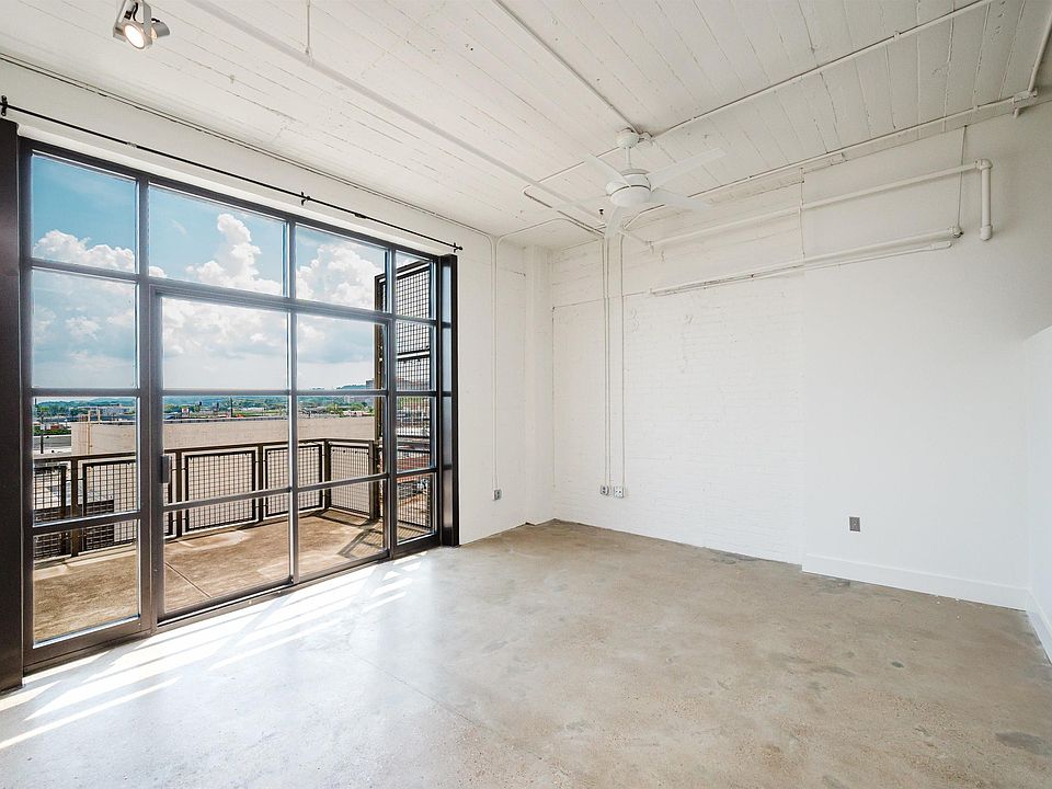 1st image of 2201 5th Ave S Unit 406