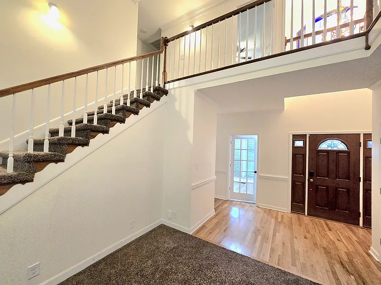 735 Courtland Ave — Photo 15
