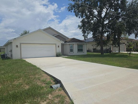 3rd image of 339 Drum Ct