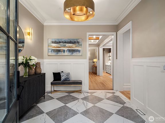3rd image of 10911 SE 26th Street