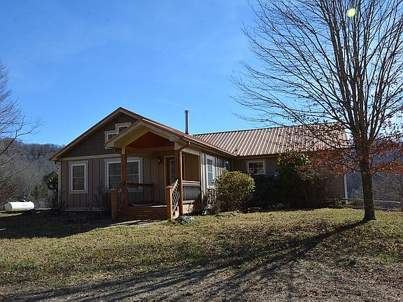2nd image of 3444 Metcalf Creek Loop