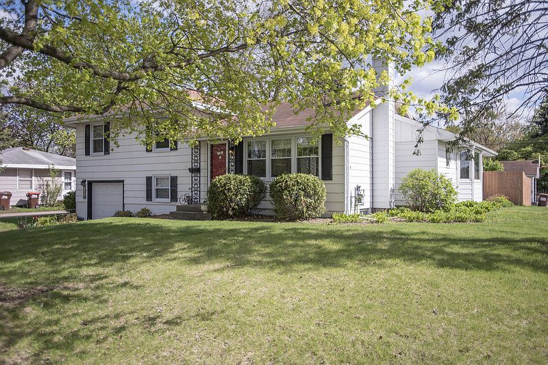 1st image of 1500 Pullman Ave