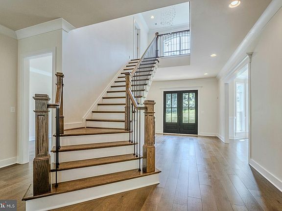3rd image of 19016 Bridle Branch Ln