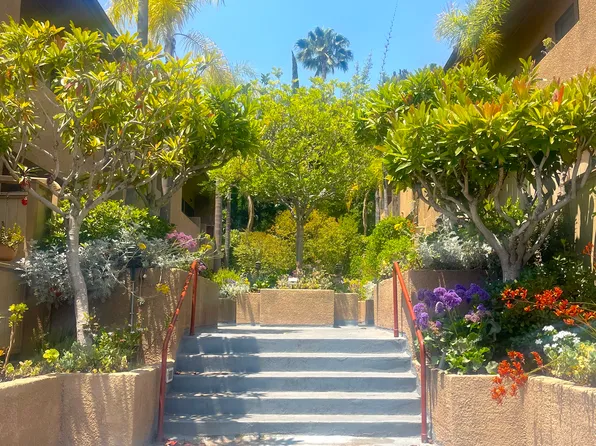 6665 Franklin Ave APT 6, Los Angeles, CA 90028