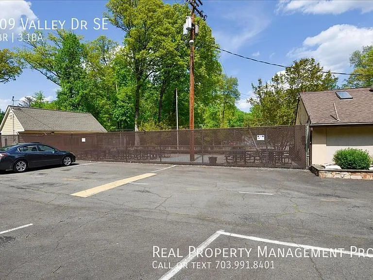 609 Valley Dr SE — Photo 34