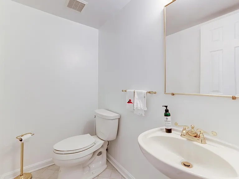 9823 Saint Cloud Ct — Photo 13