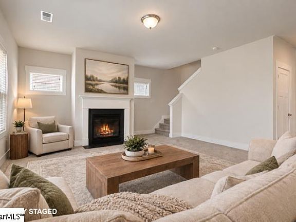 3rd image of 105 Jones Peak Dr