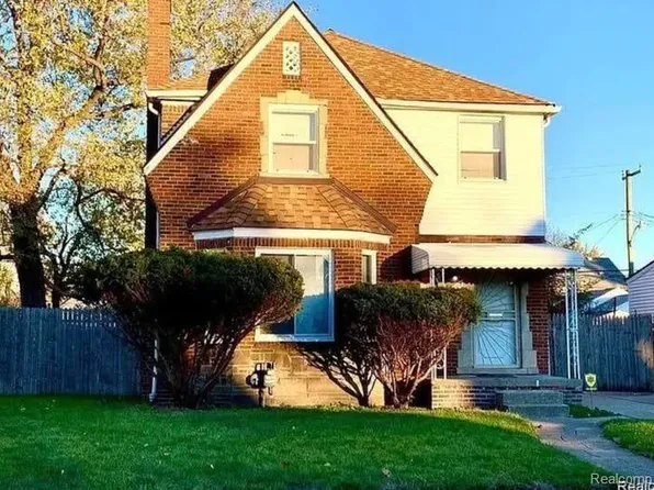 18704 Kentucky St, Detroit, MI 48221