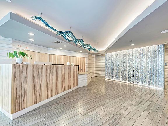 5th image of 300 Bowie St APT 1003