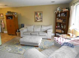 1963 E Lexington Dr, Terre Haute, IN 47802