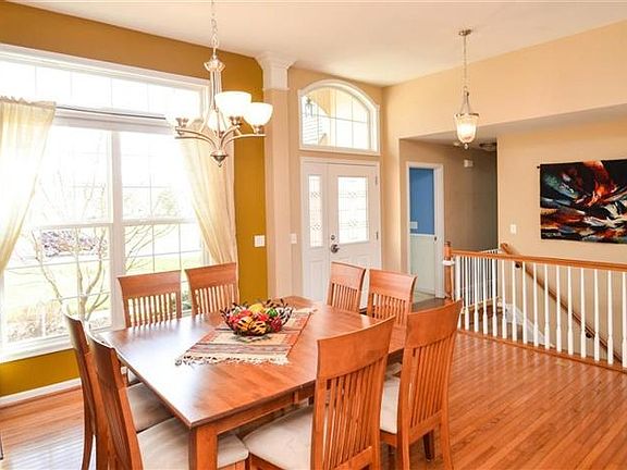 3rd image of 8342 Ashmont Way