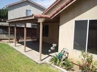 7742 Morningside Ln, Highland, CA 92346