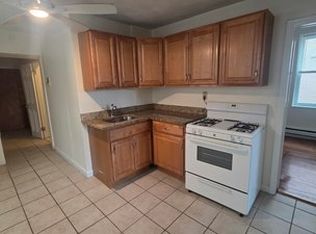 16 Battery St APT 4, Boston, MA 02109