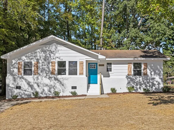 1311 Castlebay Rd, Durham, NC 27703